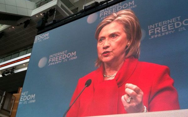 Clinton Urges “Principled Stand” on Internet Censorship